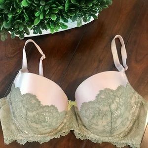 Victoria’s Secret Dream Angels Demi Bra